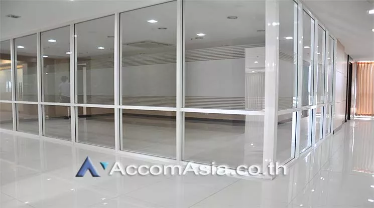  1  Office Space For Rent in Sukhumvit ,Bangkok BTS Thong Lo at Liberty Plaza AA14140